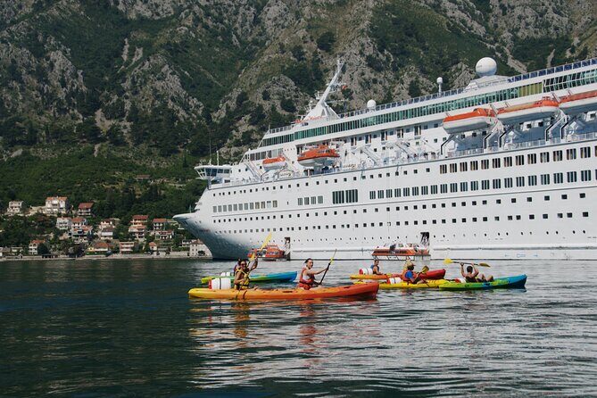 Bay of Kotor: 2.5-Hour Kayak Tour - Stop 1: Bay of Kotor’s old churches and palace-lined shore