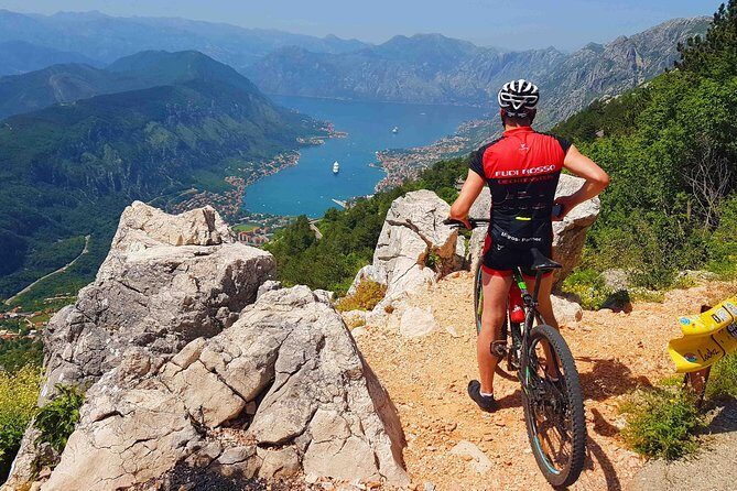 Cable car + Electric MTB from Njegos Mausoleum to Kotor bay - The electric MTB ride: guided, helmeted, and made for comfort