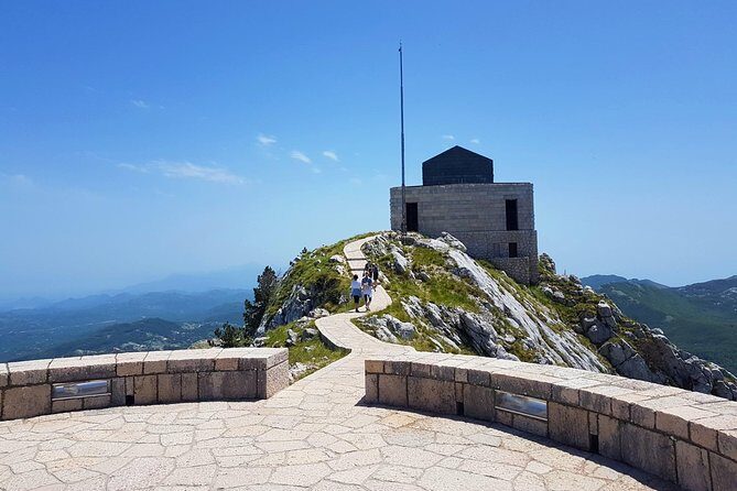 Cable car + Electric MTB from Njegos Mausoleum to Kotor bay - Horizont Bar: where the bay photos actually happen