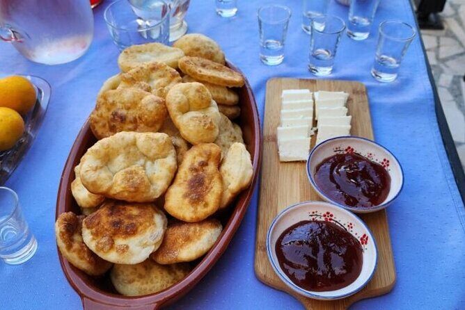Cooking Class with dinner/lunch in Ulcinj Montenegro - The host style: warm family hospitality