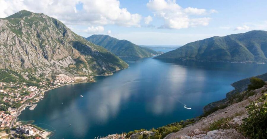 Dubrovnik: Montenegro Day Trip by Bus and Boat - Sailing the Bay of Kotor: fjord views from the water