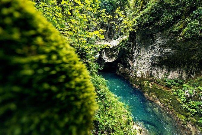 Durmitor - Black Lake & Tara River Canyon - North Montenegro tour - Tara River Canyon at the rafting zone: watch the action
