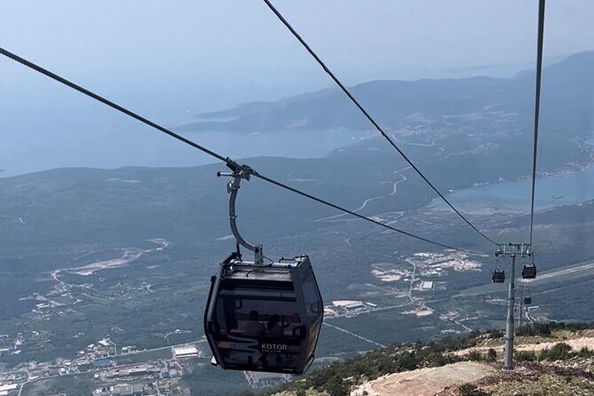 Express Cable Car ascent & 25Turns Epic Bike Descent. - Key highlights that matter before you book