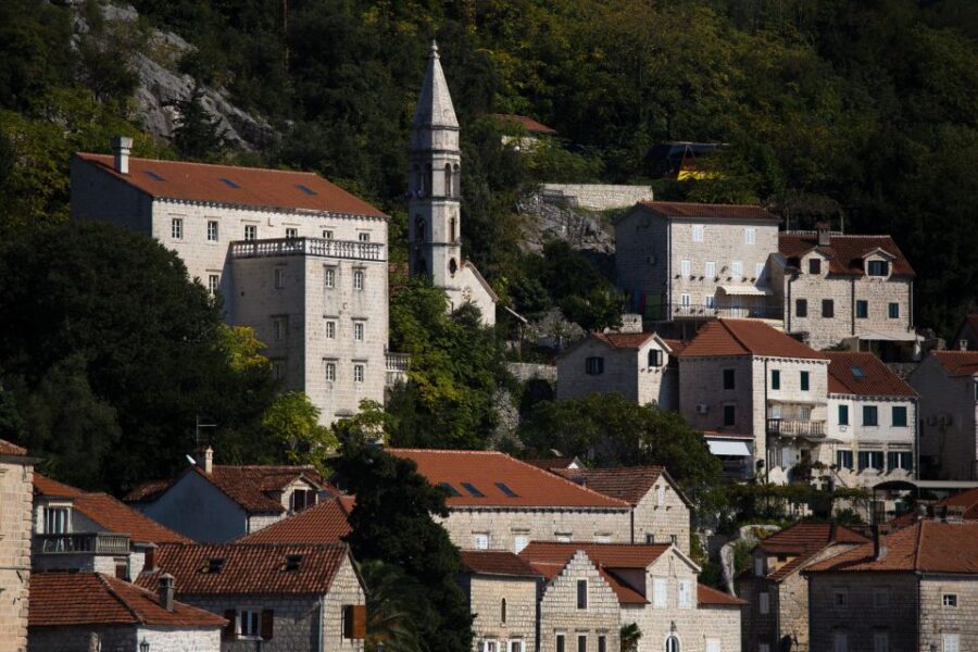From Dubrovnik: Montenegro Highlights Day Tour - Who should book this Montenegro highlights day tour