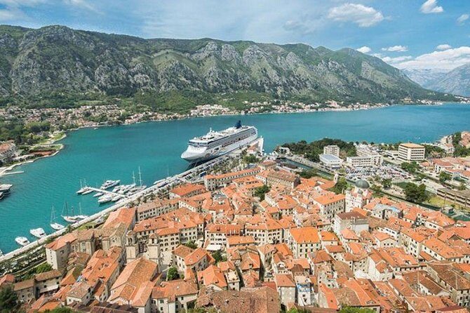 GREAT MONTENEGRO TOUR Cetinje – Njeguši – Kotor – Budva - Bečići - Saint Stefan - Sveti Stefan Viewpoint: Quick Stop, Big Photo Payoff