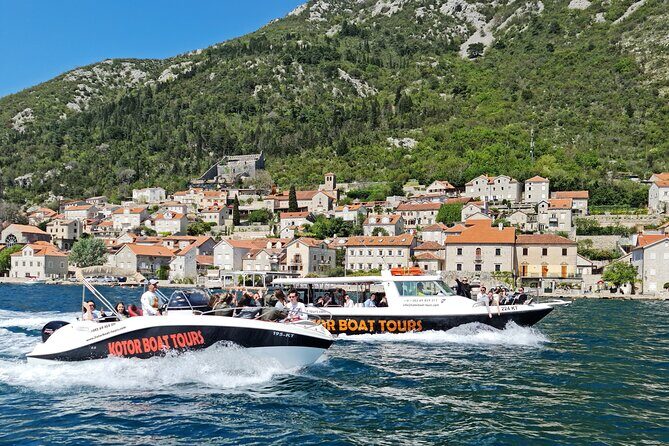 Group Perast & Lady of the Rock tour- 1h30min duration - Perast With Only 30 Minutes: How to See the Old Town Without Burning Out