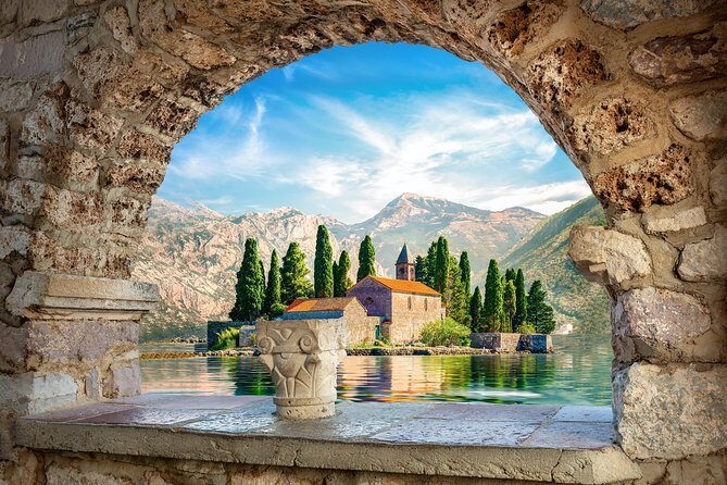 Kotor Fast-Track: Perast Old Town & Our Lady of the Rocks - Meeting at the Start Point Near the Cruise Port