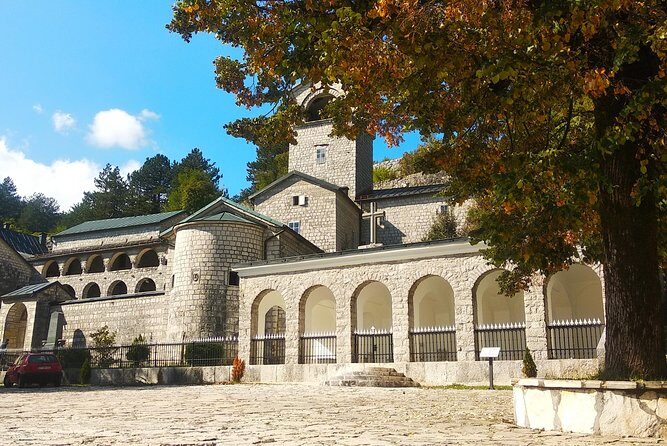 Montenegro Highlights Tour & Lake Cruise - Pickup, air-conditioned comfort, and the small 8-person group