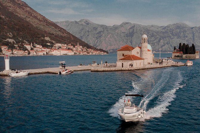 Personalized private speed boat tour - Lady of the Rocks: the viewpoint that works when you don’t want to rush