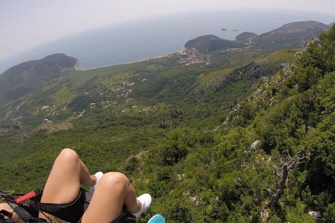 Relaxing flight in Petrovac - Up in the air: what the up-to-20-minute tandem flight actually means