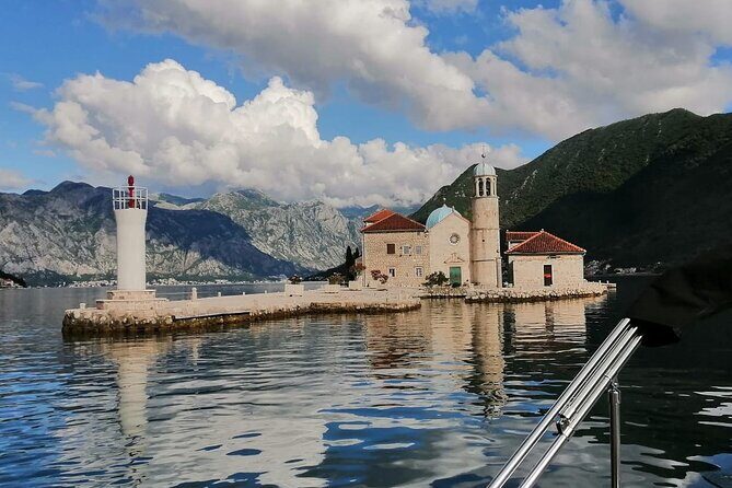 Speed Boat 3-Hour Guided Tour at the Blue Cave - Stop 1: Our Lady of the Rocks and the €2 Admission Detail