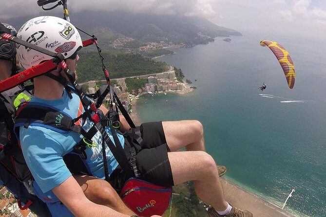 Tandem paragliding in Budva /All-inclusive - A private tandem flight over Budva’s coast