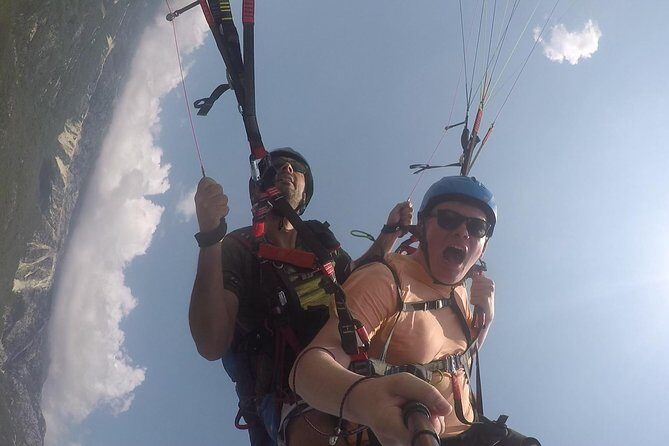 Tandem paragliding in Budva /All-inclusive - GoPro and video: getting your footage without stress