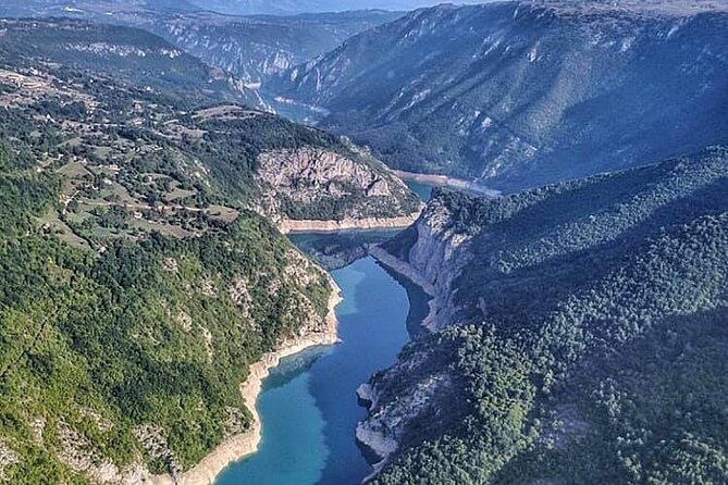 Tara rafting (Private tour) - Stop on E762: why that in-between break is useful