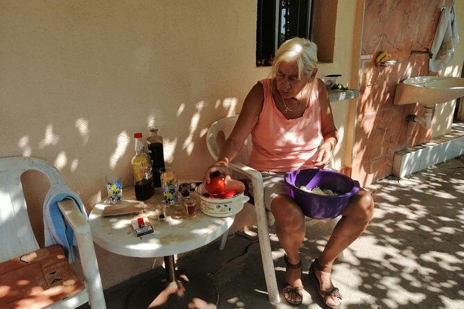 Unique gastro experience with locals in high hills above Budva! - Meeting, group size, and pacing (what it feels like in real life)